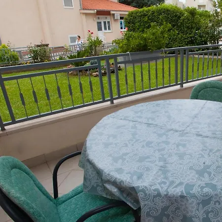 Alesa Casa de hóspedes Tučepi
