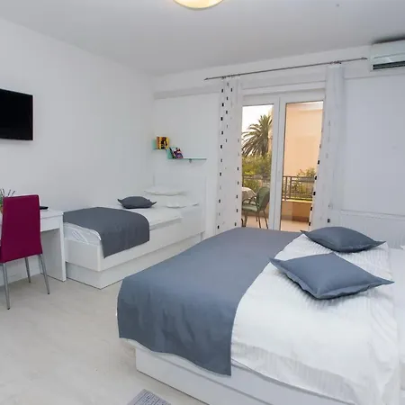 Alesa Casa de hóspedes Tučepi
