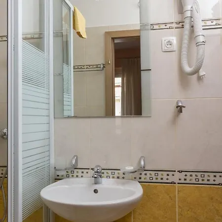 Alesa Pensión Tučepi